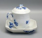 Preview: Royal Copenhagen Blaue Blume Tasse mit Untertasse & Deckel 1542/1594/1674.