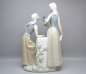 Preview: Große Lladro Nao Figur Frauen am Wasserbrunne H-40 cm.