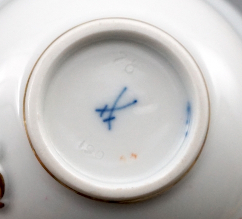 Meissen Kaffeegedeck Blume 3 mit Kobaltrand 1 Wahl.