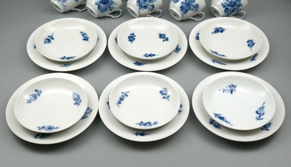 Royal Copenhagen 6 Kaffeegedecke Blaue Blume 1 Wahl.