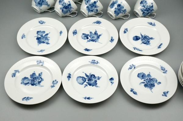 Royal Copenhagen 6 Kaffeegedecke Blaue Blume 1 Wahl.
