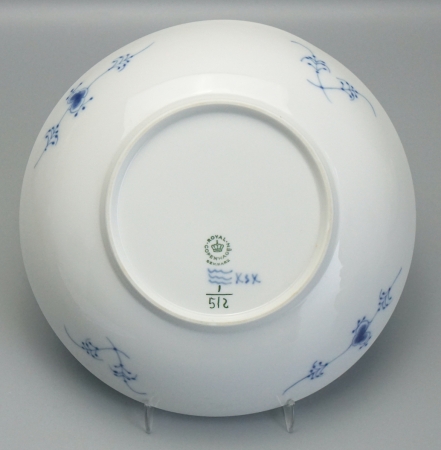 Royal Copenhagen Schüssel Musselmalet Halbspitze Nr. 512