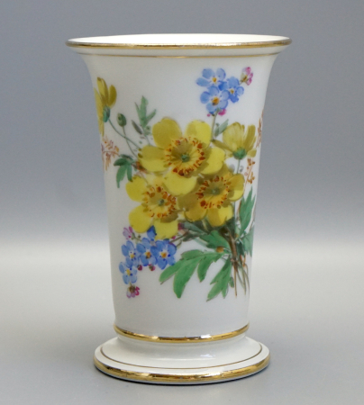 Meissen Vase mit Feldblumen malerei 1924-35.
