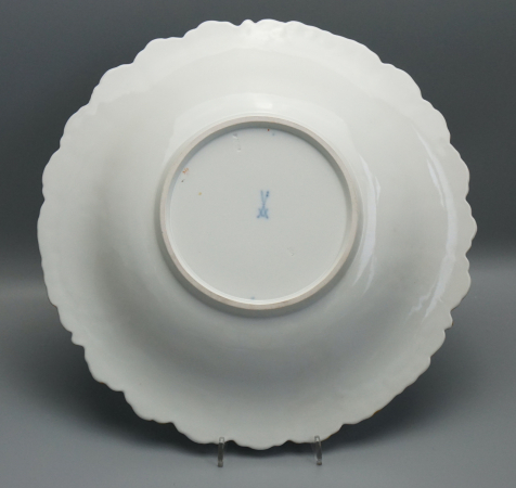Meissen Prunkteller Blumenmalerei reiche Vergoldung D-30 cm.