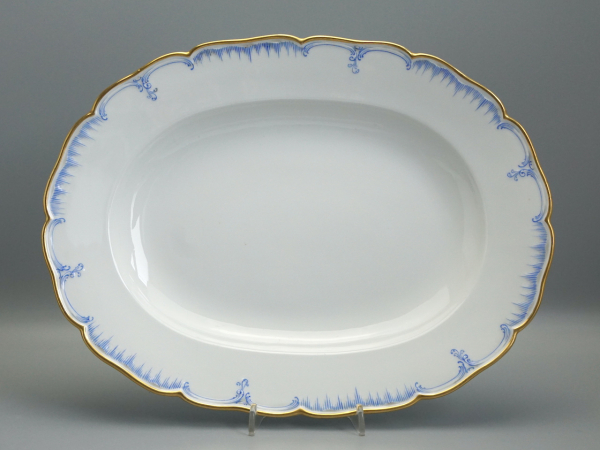 KPM Berlin Ovale Platte. 31,8 x 24,2 cm