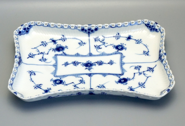 Royal Copenhagen Musselmalet Vollspitze Modell 1195. 1 Wahl.