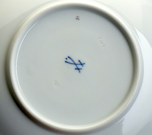 Meissen Prunk Tee/Kaffeeservice für 7 Person Streublume, Muschelrand.