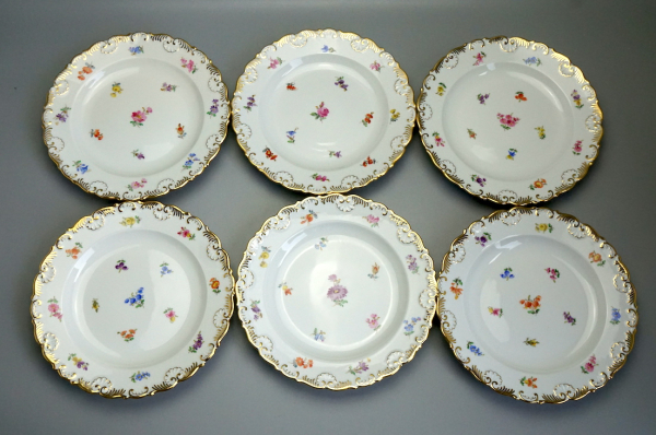 Preview: 6 Meissen Teller Streublume Muschelrand Ø 22 cm. 1 Wahl.
