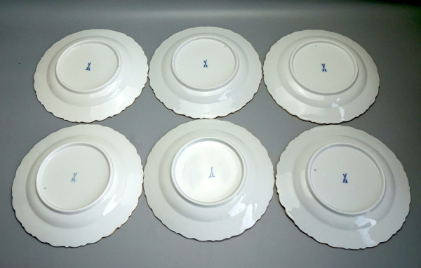 Preview: 6 Meissen Teller Streublume Muschelrand Ø 22 cm. 1 Wahl.