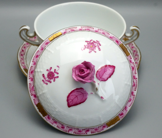Preview: Herend Suppentasse mit Untertasse und Deckel Apponyi Purpur 744/AP.