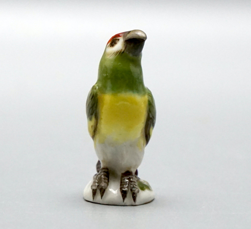 Preview: Meissen Miniatur Papagei 1 Wahl. H-4 cm.