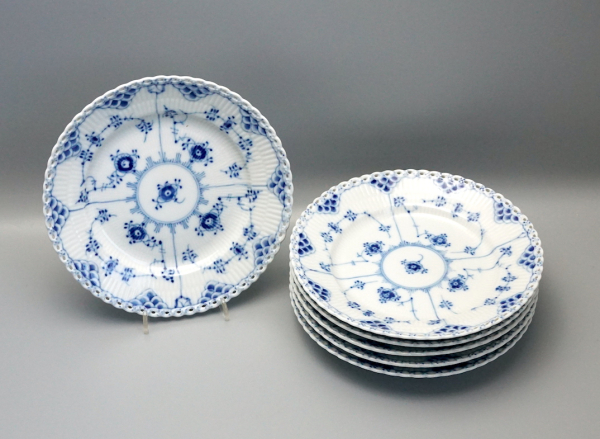 Preview: Royal Copenhagen 6 Kuchenteller Musselmalet Vollspitze 1 Wahl, Nr. 1086.