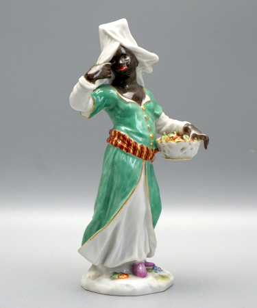 Meissen Figur "Mohrin mit Zitronenkorb" Modell. 660, 1 Wahl.