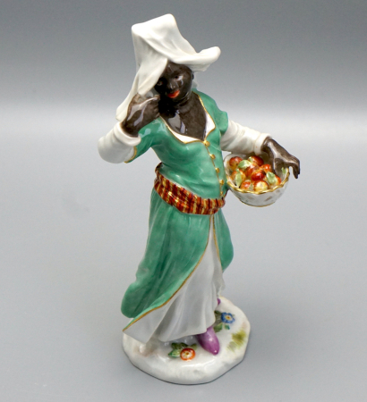 Meissen Figur "Mohrin mit Zitronenkorb" Modell. 660, 1 Wahl.