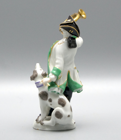 Preview: MEISSEN Miniatur Figur „Jäger mit Waldhorn & Jagdhund“ – 1. Wahl – H 8,8cm