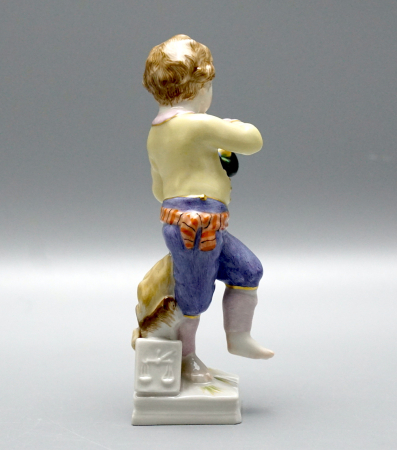 Preview: KPM Berlin Monatsfigur „Waage“ – Sternzeichen, Bunt Bemalt – 11 cm