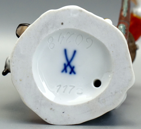 Meissen Porzellan Figur „Jäger mit Hund und Rebhuhn“ – Modell 60248