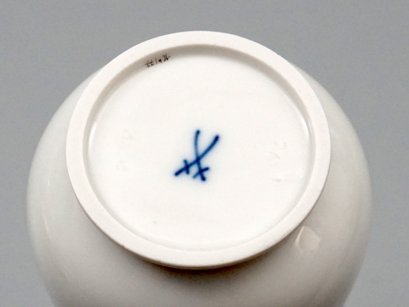 Meissen Vase Rote Rose 1 Wahl.