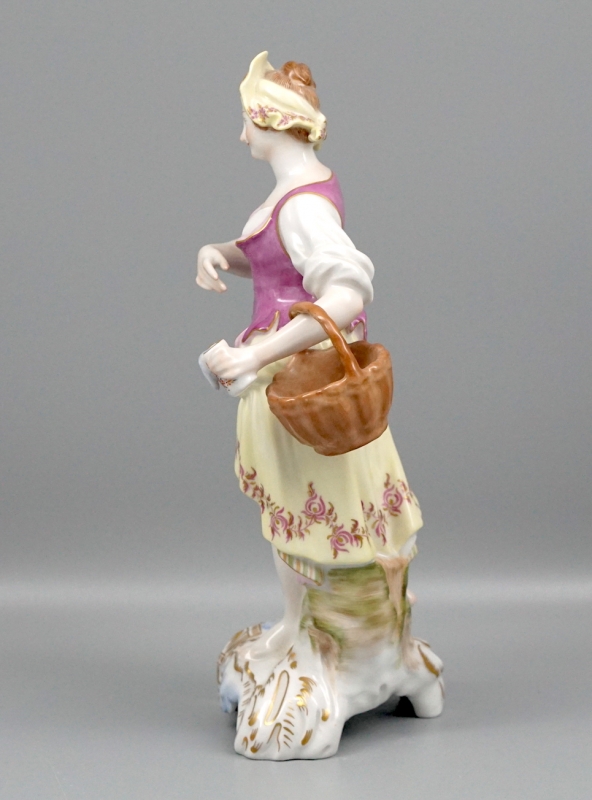 KPM Porzellan Figur Allegorie der Elemente 'Das Wasser' 1 W.