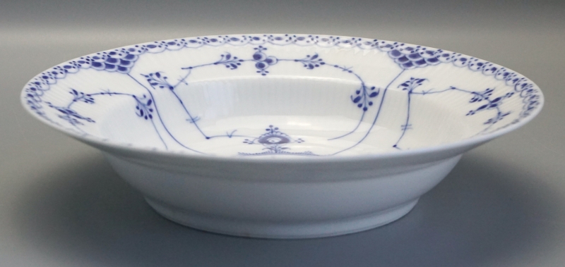 Royal Copenhagen Musselmalet Halbspitze Suppenteller Nr.659