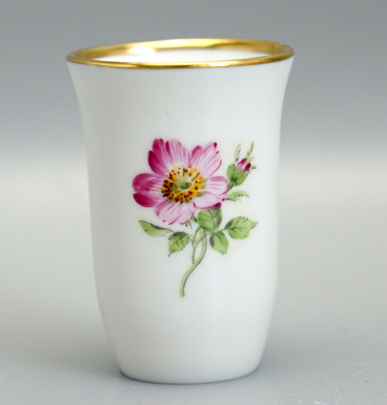 Meissen Likör-Becher, Freunde des Meissener Porzellan 2010. 1 Wahl.