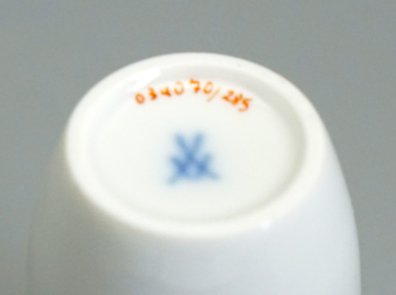 Meissen Likör-Becher, Freunde des Meissener Porzellan 2010. 1 Wahl.