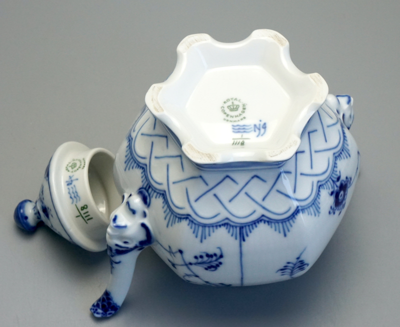 Royal Copenhagen Teekanne Musselmalet Vollspitze Nr. 1118. 1 Wahl.