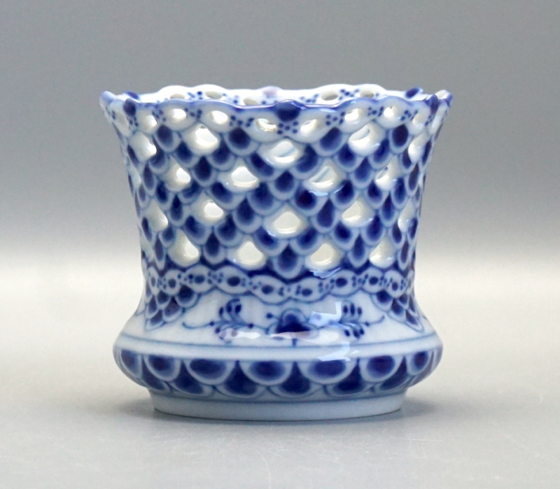 Royal Copenhagen Vase Musselmalet Vollspitze Nr. 1015, 1 Wahl.