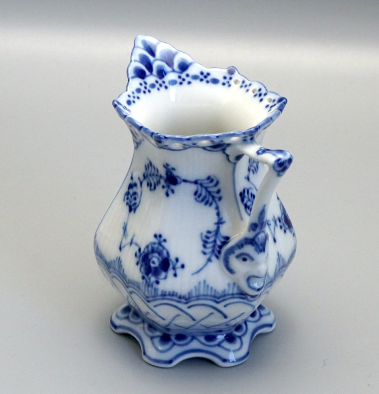 Royal Copenhagen Milchkanne Musselmalet Vollspitze Nr. 1032. 1 Wahl.