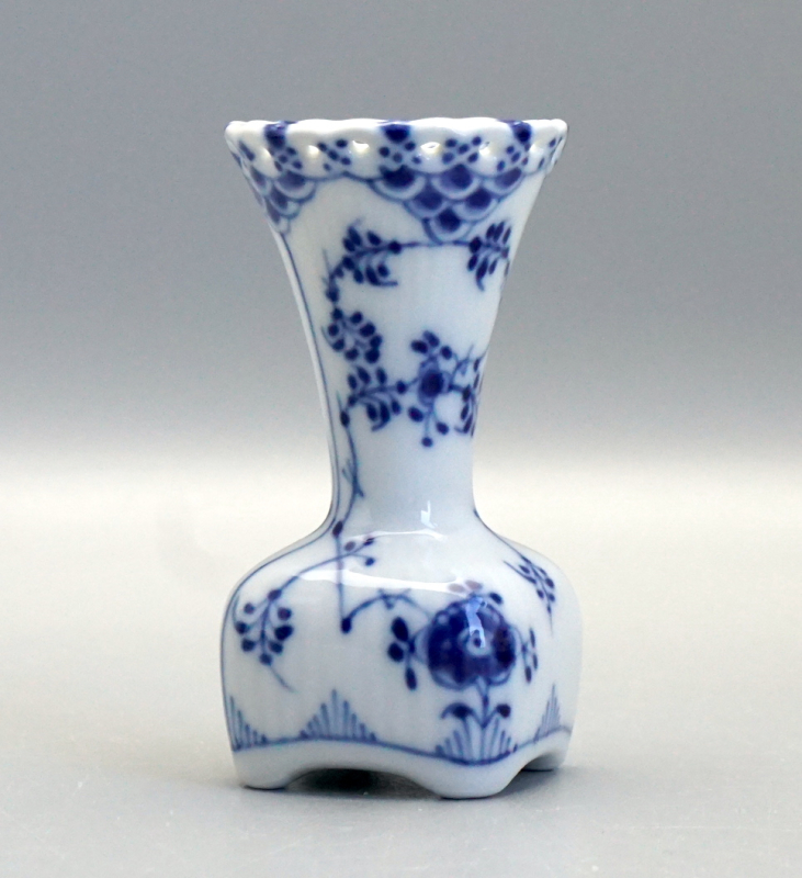 Royal Copenhagen Vase Musselmalet Vollspitze Nr. 1161. 1 Wahl.