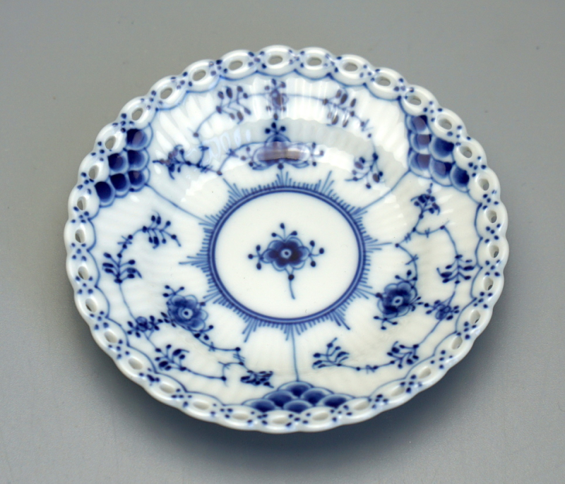 Royal Copenhagen Musselmalet Schale Vollspitze Modell 1145. 1 Wahl.