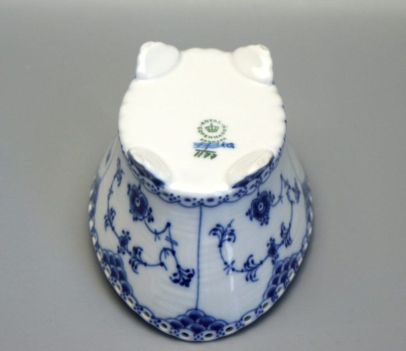 Royal Copenhagen Schüssel Musselmalet Vollspitze 1177. 1 Wahl.