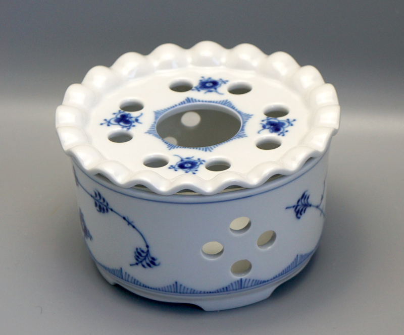 Royal Copenhagen Musselmalet Stövchen 1/9787-1/9878. 1 Wahl.