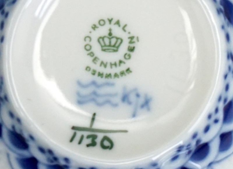 Royal Copenhagen Teegedeck Musselmalet Vollspitze 1130, 1 Wahl.