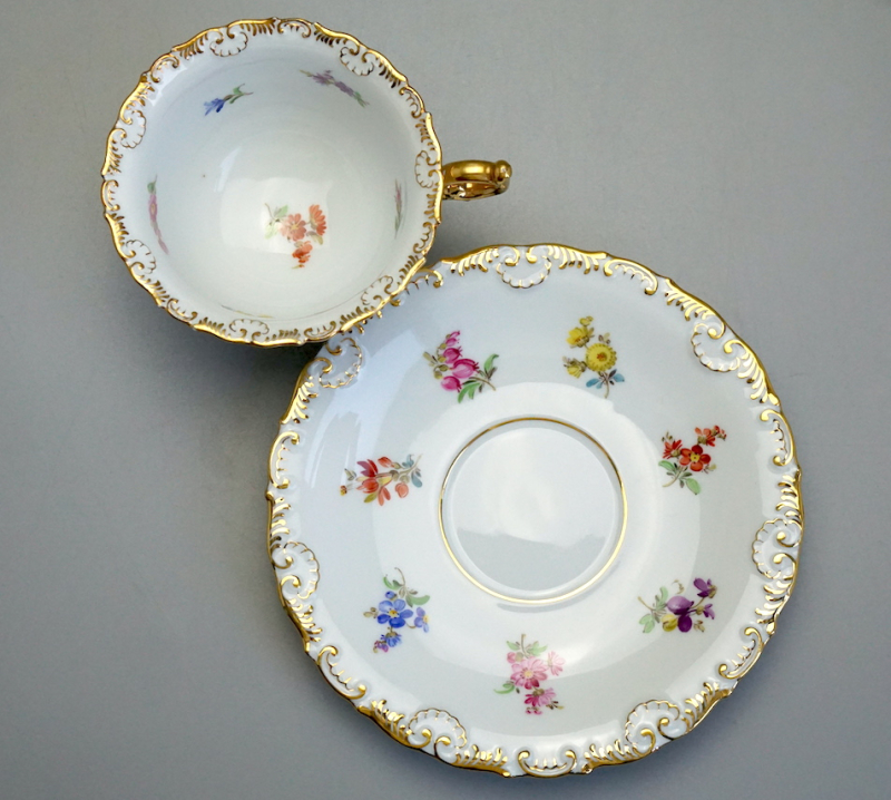 Meissen Prunk Tee/Kaffeegedeck Streublume Muschelrand. 1 Wahl.