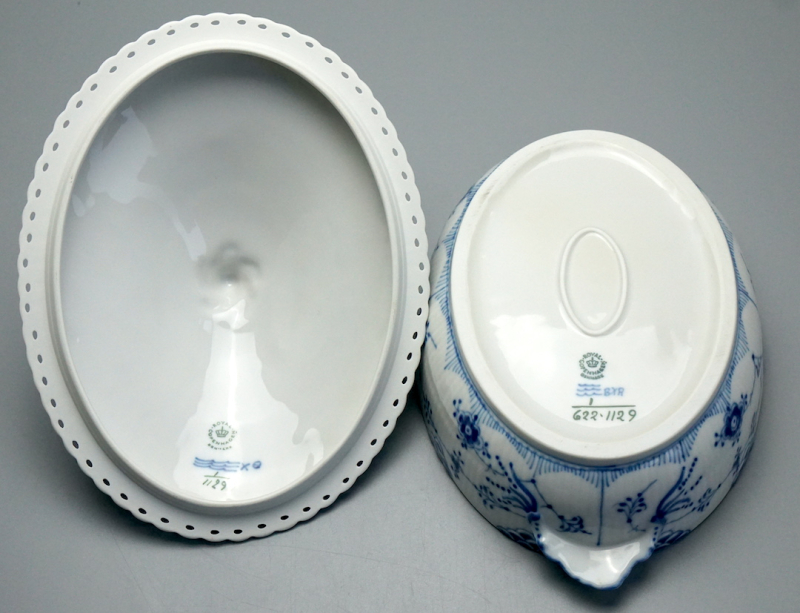 Royal Copenhagen Terrine Musselmalet Vollspitze 1.W.  Nr. 1129