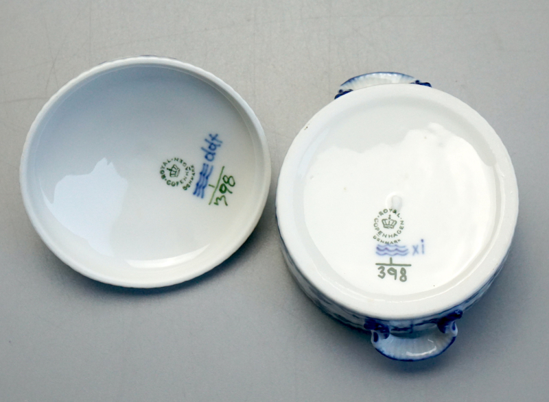 Royal Copenhagen Butterdose Musselmalet 1 Wahl. Nr. 398