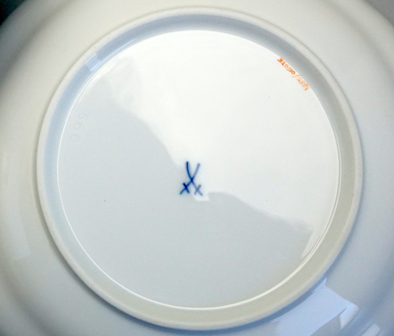 Meissen Jumbogedeck reicher roter Drache 1 Wahl.