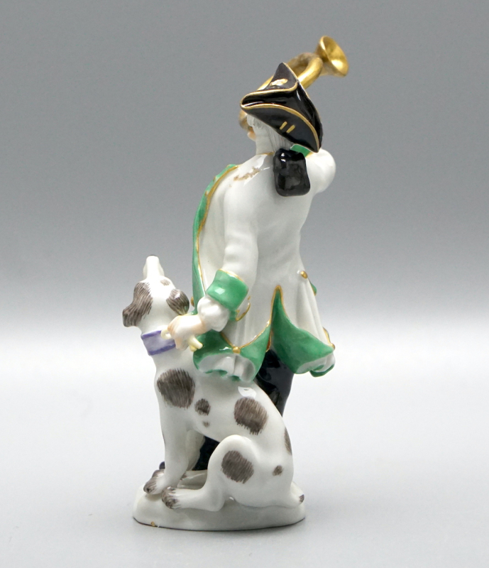 MEISSEN Miniatur Figur „Jäger mit Waldhorn & Jagdhund“ – 1. Wahl – H 8,8cm