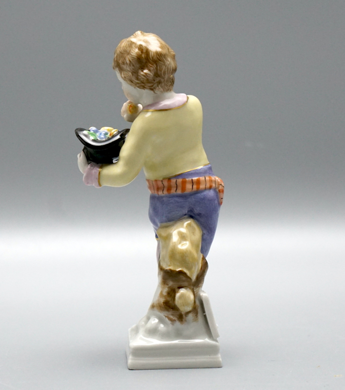 KPM Berlin Monatsfigur „Waage“ – Sternzeichen, Bunt Bemalt – 11 cm