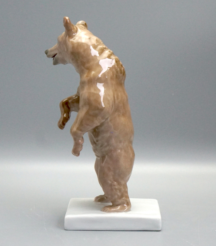 MEISSEN Porzellanfigur „Aufrecht stehender Braunbär“ – Erich Hösel (Modell V125, Höhe 17 cm)