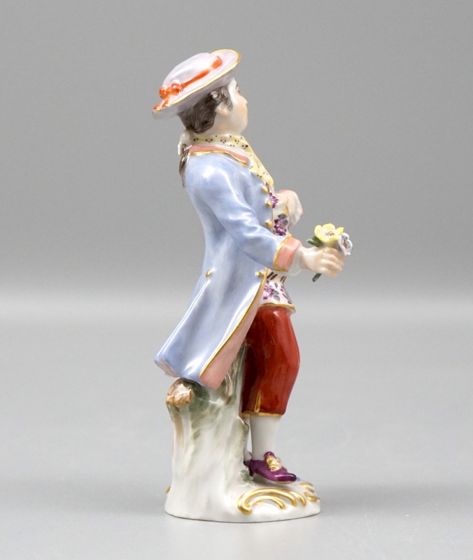 Meissen Porzellan Figur Gärtnerkind mit Blumenstrauß, 1 Wahl.