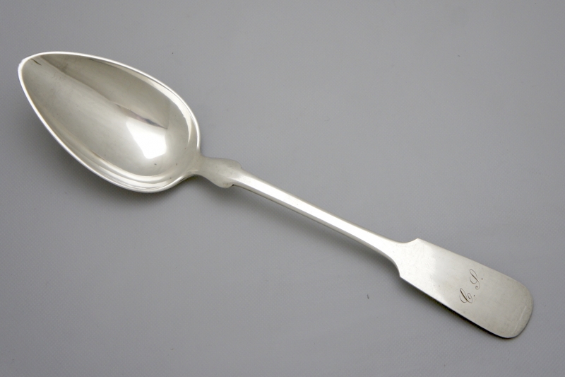 Nr.2. Gemüselöffel 800er Silber A.Künne Altena mit Monogramm.